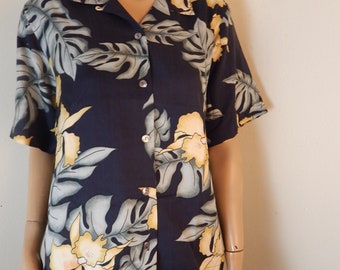 tommy Bahama silk Hawaiian shirt, bust 42