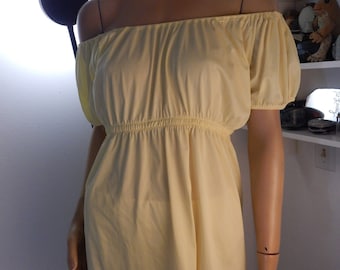 Peignoir vintage de mujer, top y braguita, amarillo, talla grande