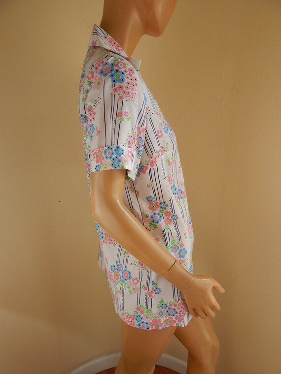 Womens 70s vintage floral blouse, womens poly flo… - image 3