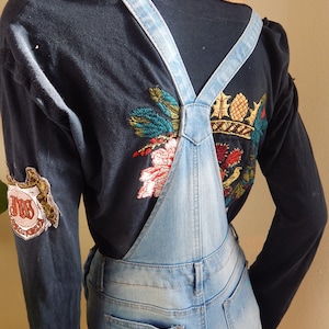 overalls denim shorts, cat and jack, childs size large , waist 32, hip 35
