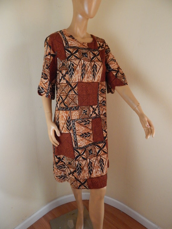 Vintage Hawaiian muumuu, tapa cloth, tahitian muum