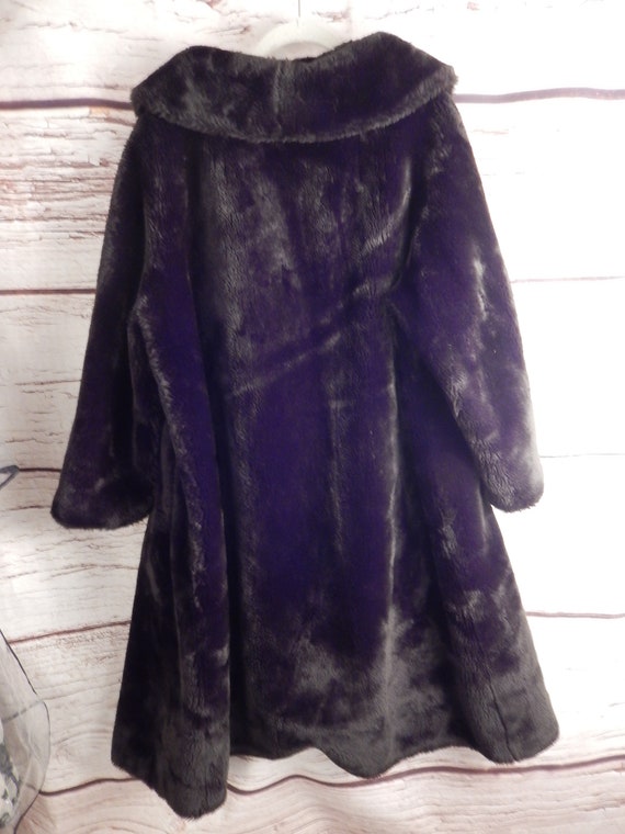 vintage faux fur womens coat, buffums brand , hug… - image 6