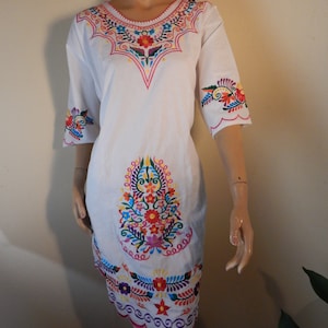 Boho hippie embroidered Artisan made embroidered dress, Jalisco, mexico, bust 46