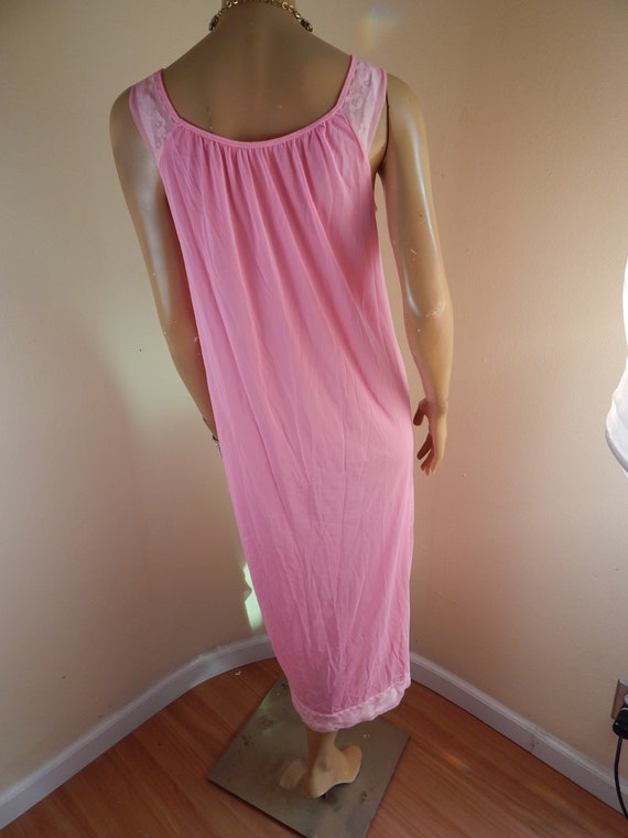 vintage lingerie set, neon pink nightgown and robe - image 7