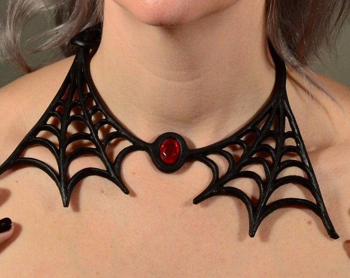 Spider Web Collar Necklace .. New!