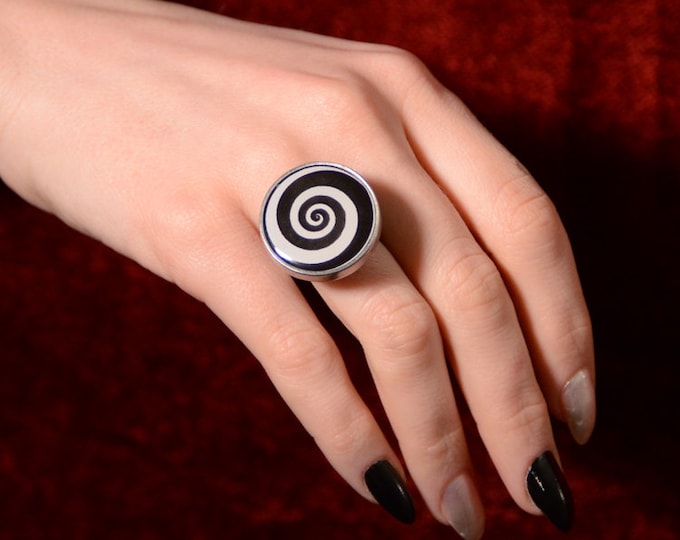 Spinning Ring  - Steampunk  Spiral magician Ring