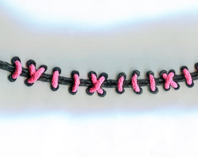 Stitches Choker Monster Pink