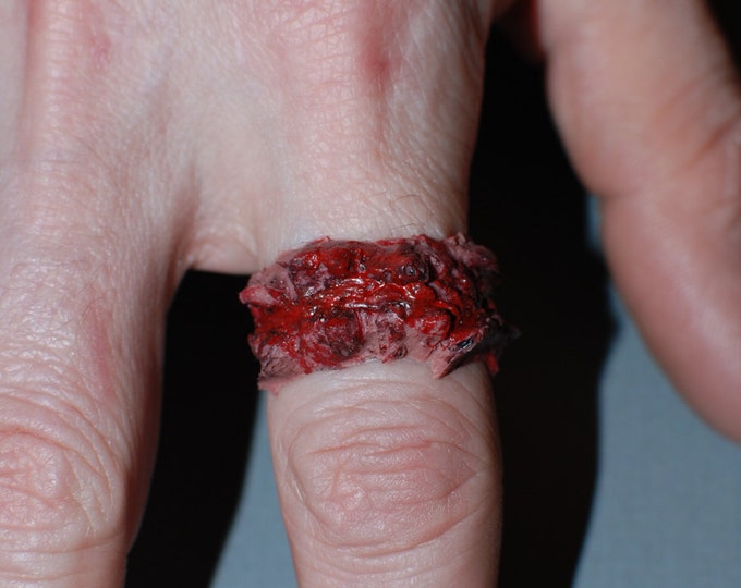 Horror Jewelry - Chopped Flesh Ring - Extra Chunky