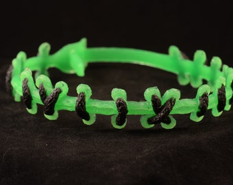 Monster Stitches choker necklace - Bright Green Extreme Stitch choker