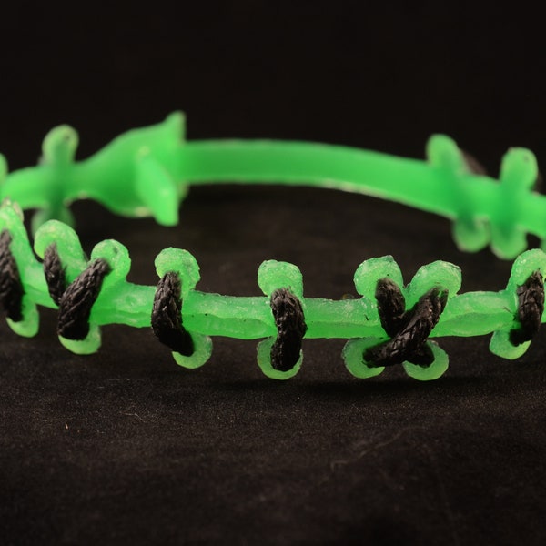Monster Stitches choker necklace - Bright Green Extreme Stitch choker