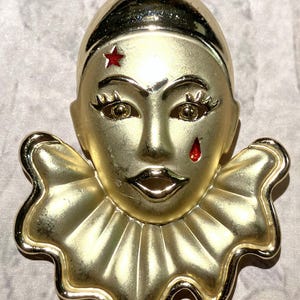 Lovely Gold Tone Sad Clown Brooch with Red Enamel Star and Tear