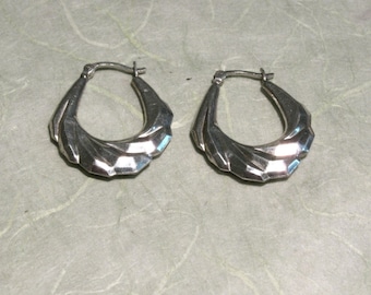 Retro Silver Sculpted Hoop Earrings