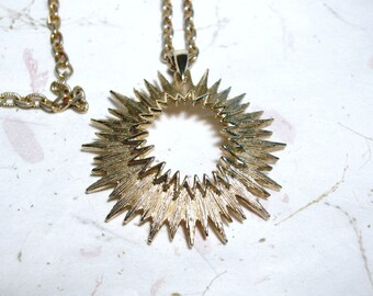 Vintage Sarah Coventry Gold Tone Outer Space Sunburst Pendant