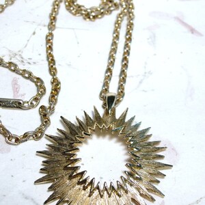 Vintage Sarah Coventry Gold Tone Outer Space Sunburst Pendant image 3