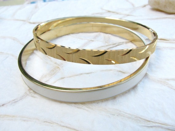 Vintage Gold Tone and Cream Enamel Trifari Bangles - image 1