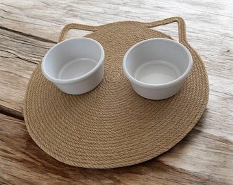 Handmade Jute Cat Bowl Mat with Handles: Rustic Eco-Friendly Placemat