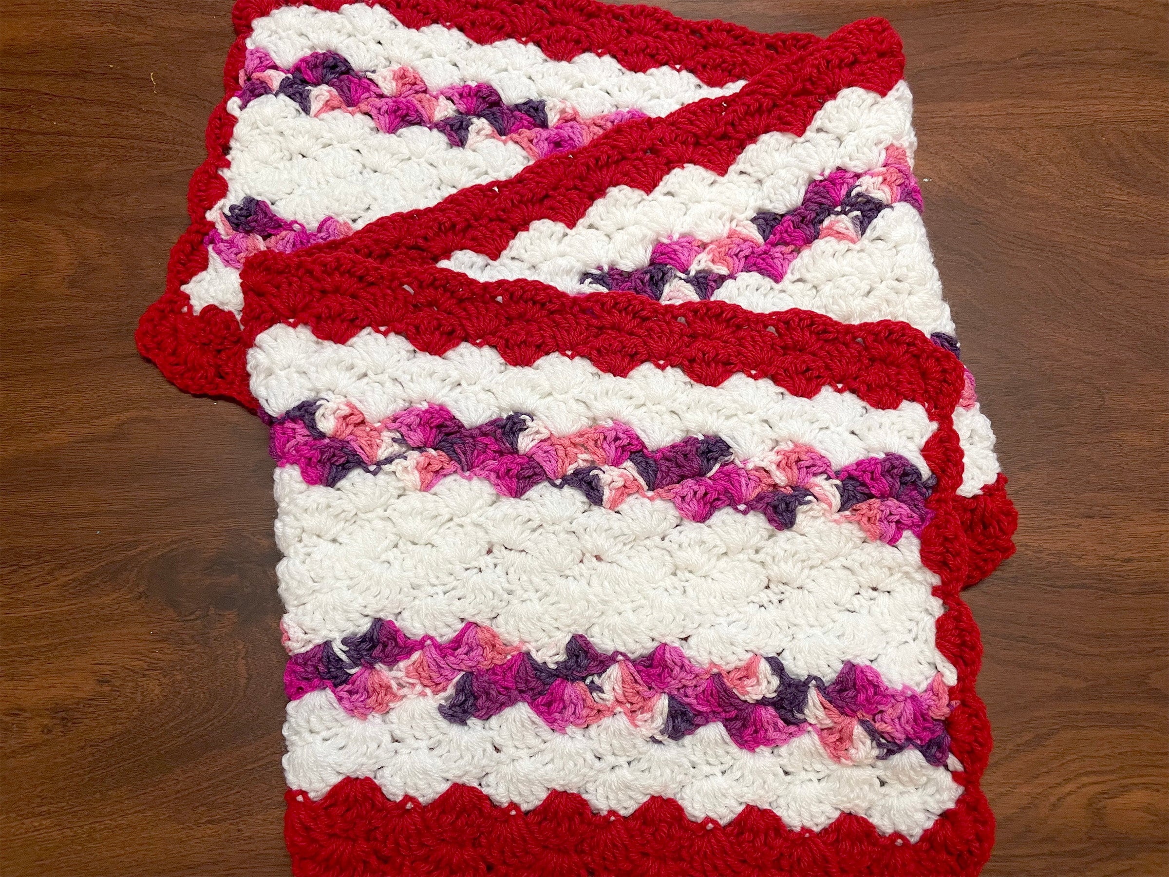 Table Runner Using Shell Stitch Crochet Table Runner in Red, Pinks and White Shell Stitch, Crochet ...