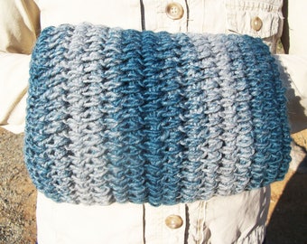 PATTERN: Easy Crochet Hand Muff Warmer Pattern, Warm Winter Hand Muff Warmer Pattern, Crochet Hand Warmer Pattern, Old Fashioned Hand Muff