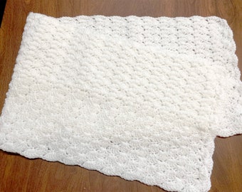 Crochet Table Runner in Solid White Shell Stitch, Elegant Table Runner, Machine Wash and Dry