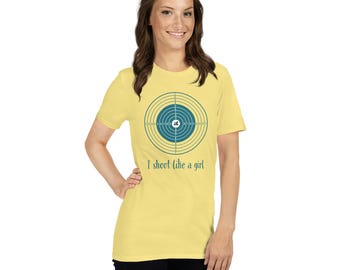 T-shirt graphique Shoot Like a Girl • T-shirt Pro 2A pour femme
