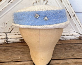 Vintage 1950s Straw Pill Box Hat Whit Rhinestone Bees Bugs