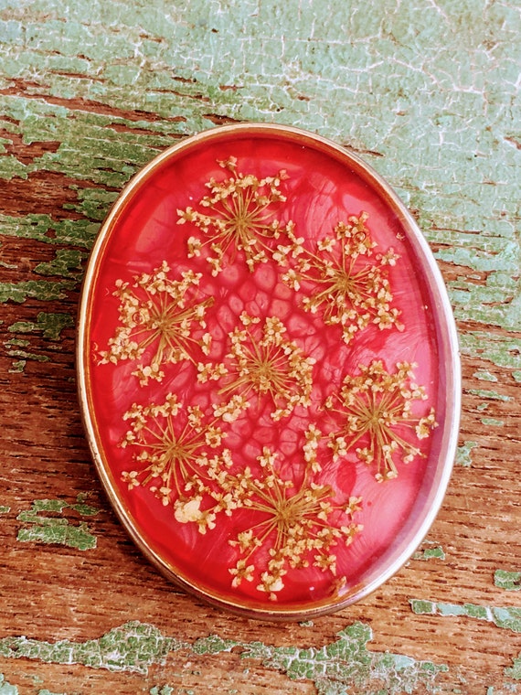 Vintage resin Real dried Flower Brooch Red
