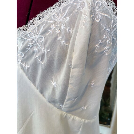 Vintage Gossard Artemis Lace Slip Sz 34 B Tall