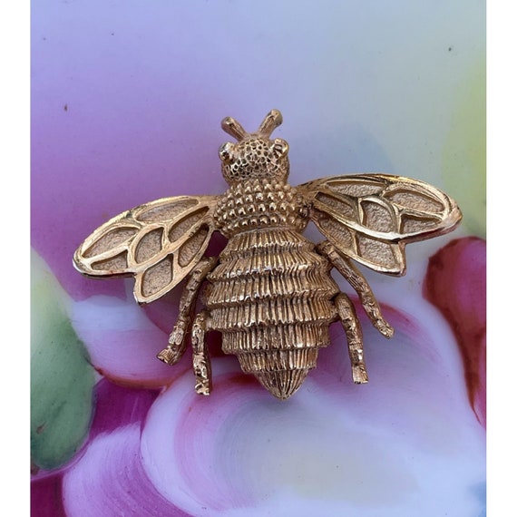 Vintage 1970s Avon Gold Bumble Bee Insect Brooch P
