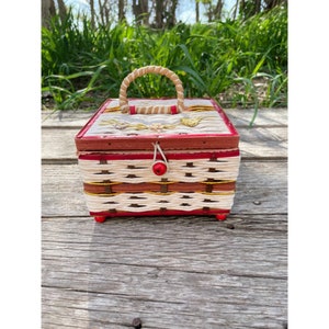 Vintage raffia straw Small Sewing Box Retro Red