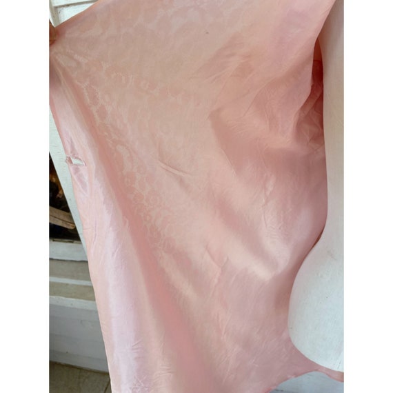 Vintage 1950s Pink Floral Lace Bed Jacket Robe - image 5
