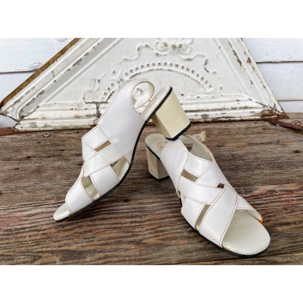Vintage 1960s Strappy White Heel Womens Shoes 8-8.5