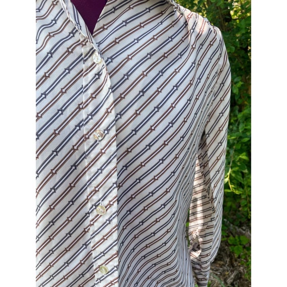 Vintage 1970s Button womens Blouse Abstract Arrow… - image 10