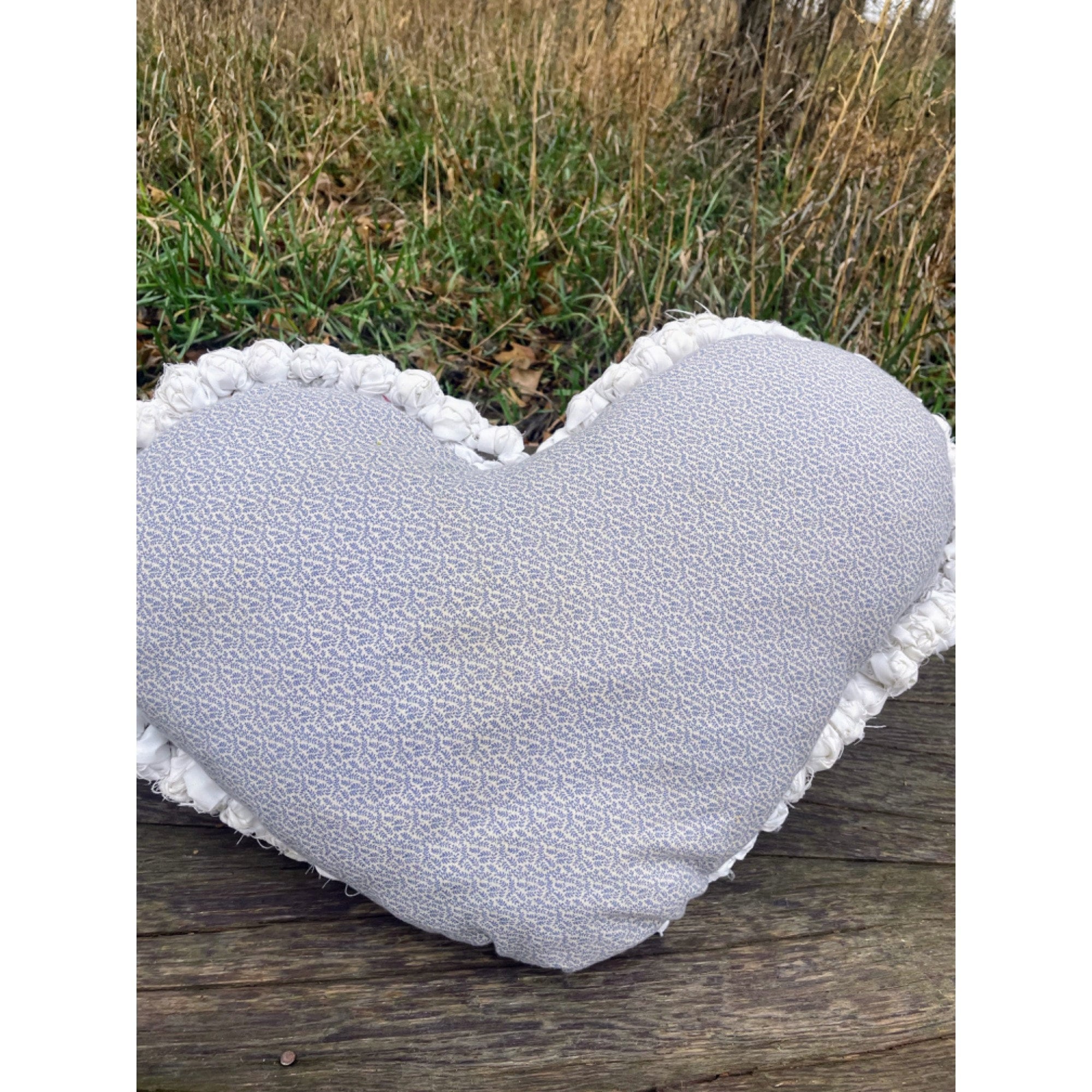 Vintage Heart Shaped Rag Rug Accent Pillow Farmhouse Primitive Red  display picture 1