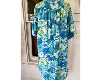 Vintage 1960s MOD Terrycloth Big Flower Robe MOD Retro L/XL