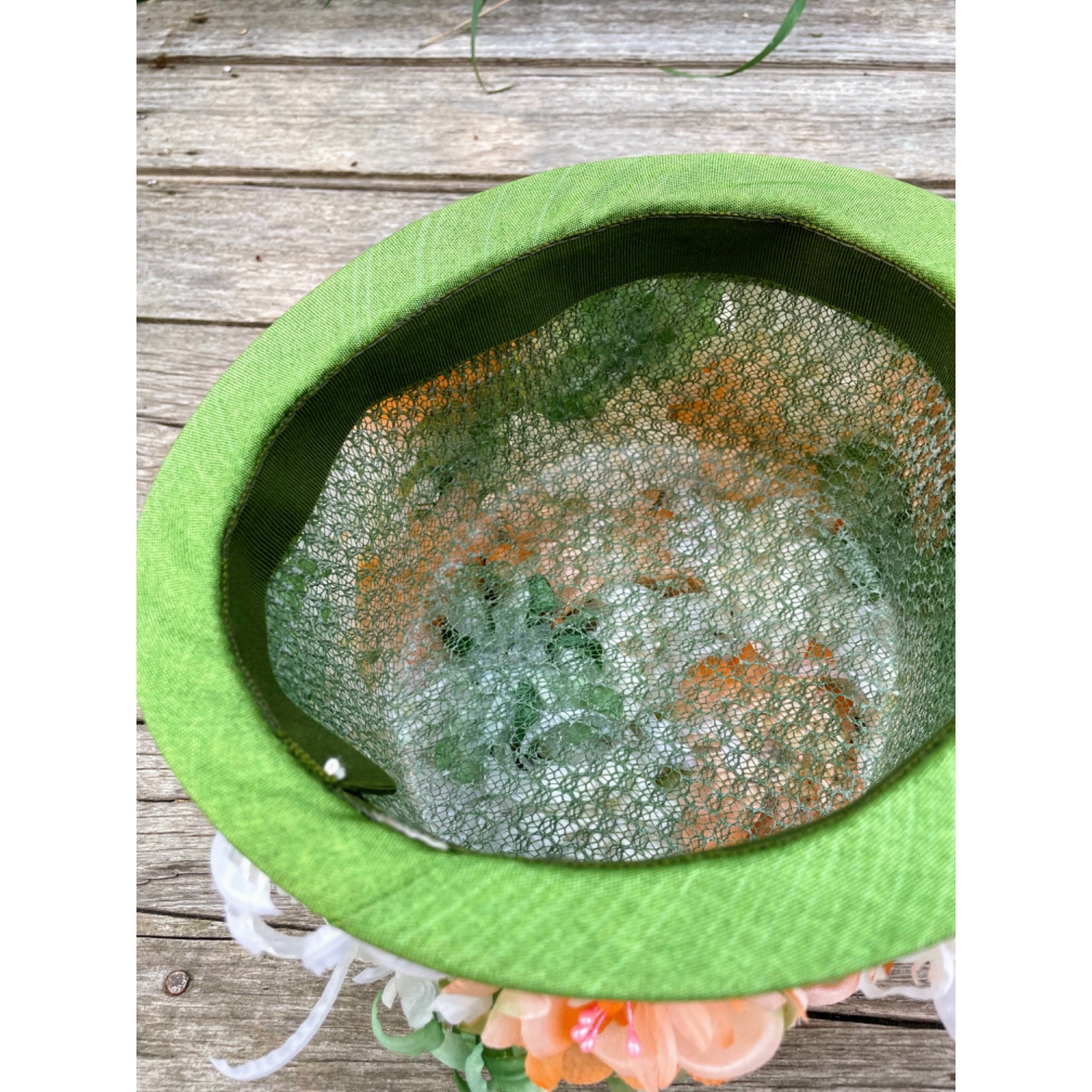 Vintage 1960s Millinery Flower Bucket Hat Peach and Green 1960s Faux Flower Green White Mod Amy New York Hat — Canned  main image 4