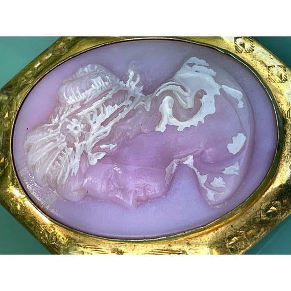 Antique Pink Molded Glass Raised Cameo Brooch - image 7