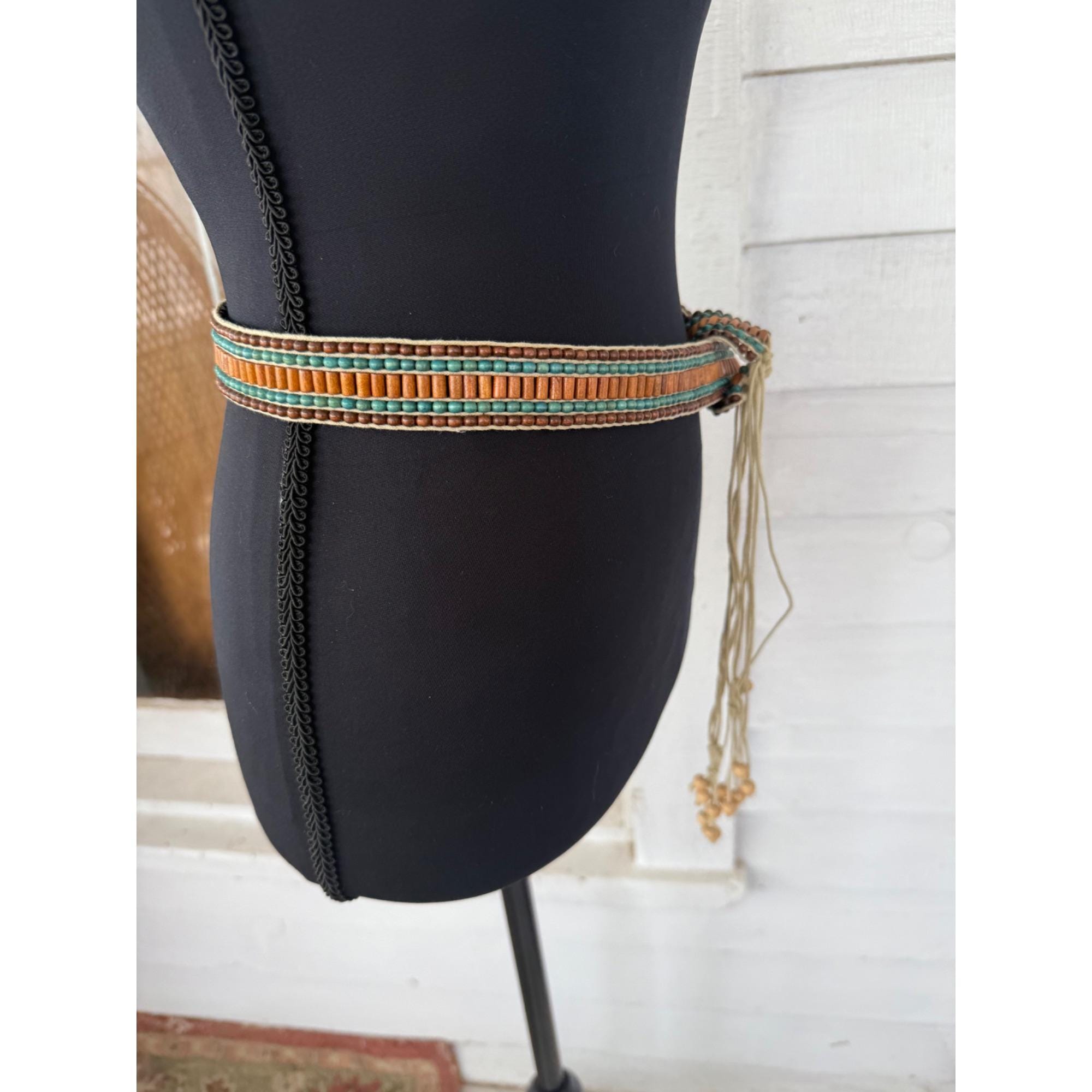 1970’s Wide Beaded Belt with Wood Closure Vintage 70 main image 2