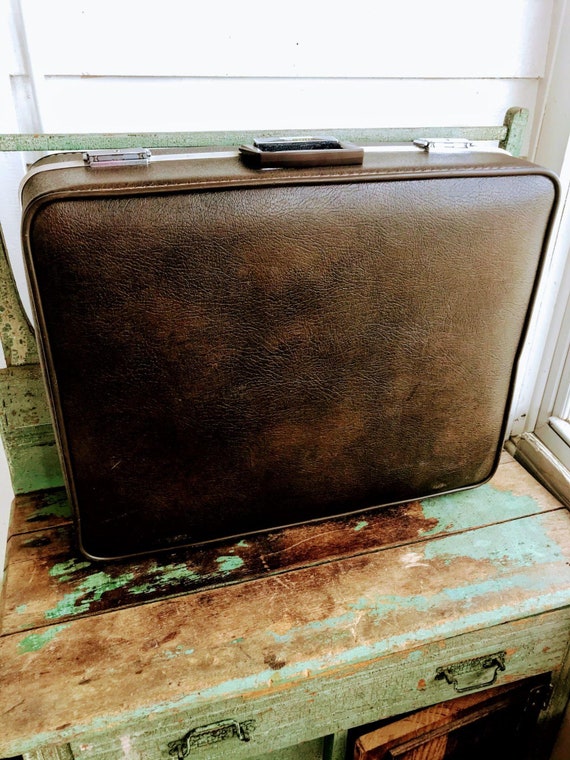 Vintage 70’s Brown Vinyl Suitcases Towncraft