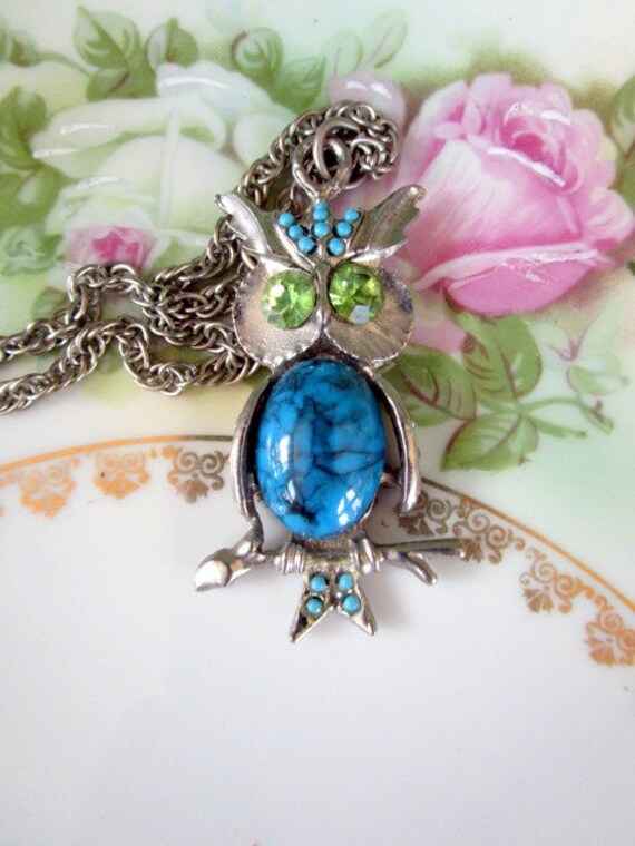 Vintage 1970s Owl Pendant Faux turquoise Jelly Be… - image 1