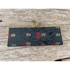 Vintage 1950s Black Gold Metallic Tapestry Eyeglass Case  Kiss Lock