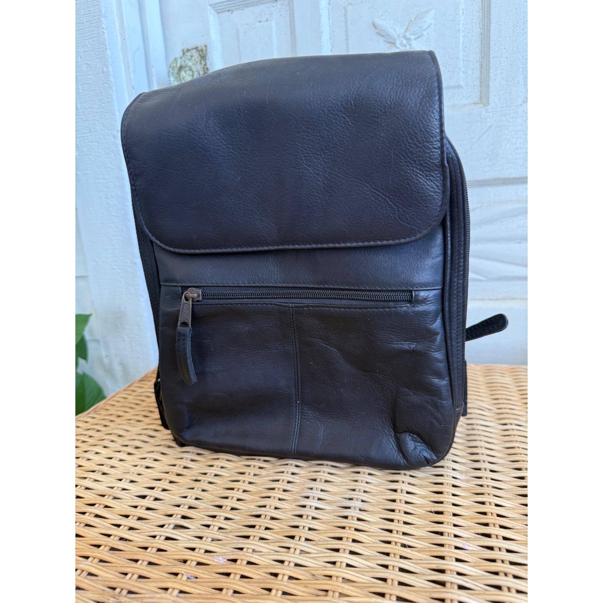 black leather little america backpack Herschel Supply Co. – ShopCGX The main compartment can Colour:Clay dark Deuter Aircontact Core 65