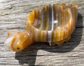 Vintage 1970s Carved Banded Onyx Turtle Ashtray