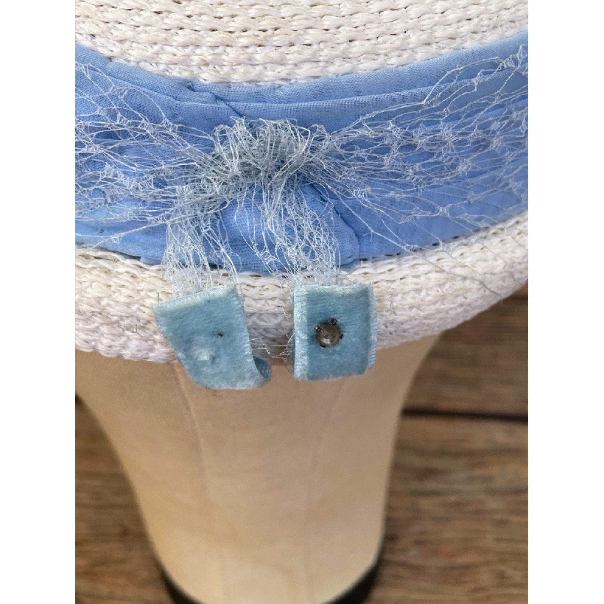 Vintage 1950s Straw Pill Box Hat Whit Rhinestone Bees Bugs A Bee in My Bonnet Straw Hat Trinket Box - Etsy main image 2