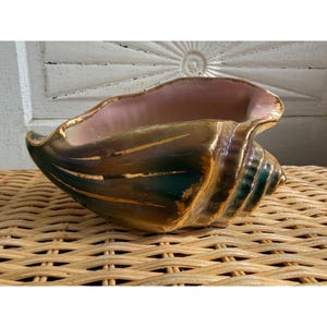 Vintage MCM Colorful Conch Shell Planter Vase Cottage Coastal Beach Core