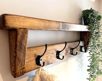 Perchero rústico de madera con ganchos, organizador de entrada estilo granja, almacenamiento de madera encerada