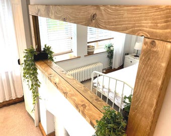 Espejo rústico de madera hecho a mano con estante / Acabado en cera de roble inglés Decoración del hogar