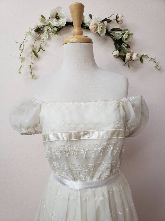 Bohochic 70's dress with puff sleeves