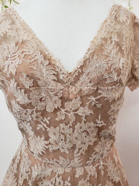 Vintage tea length 1950's lace dress - image 2