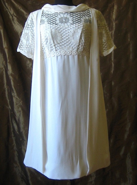 Mod Short Bridal Dress