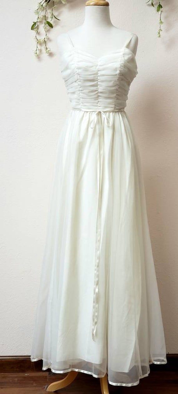 Vintage chiffon bridal wedding dress with spaghet… - image 4
